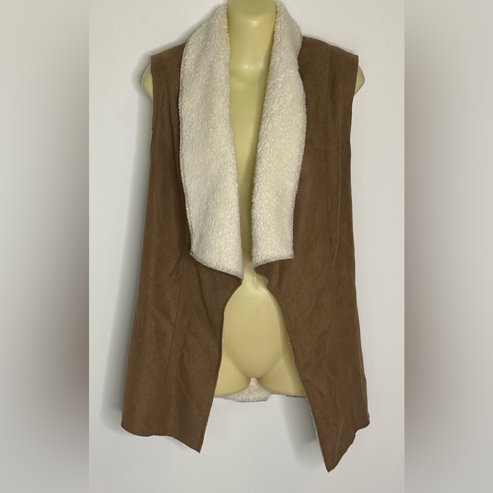BCX Faux Fur Lined Vest size L